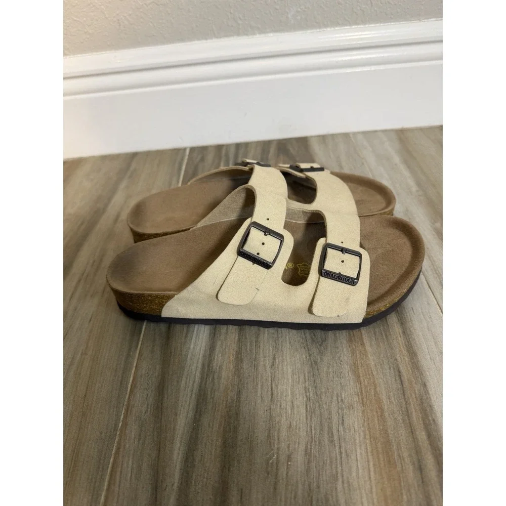 Birkenstock Arizona Women's Size 39 / 8 US‎ Tan Beige Suede Leather Minimalist
